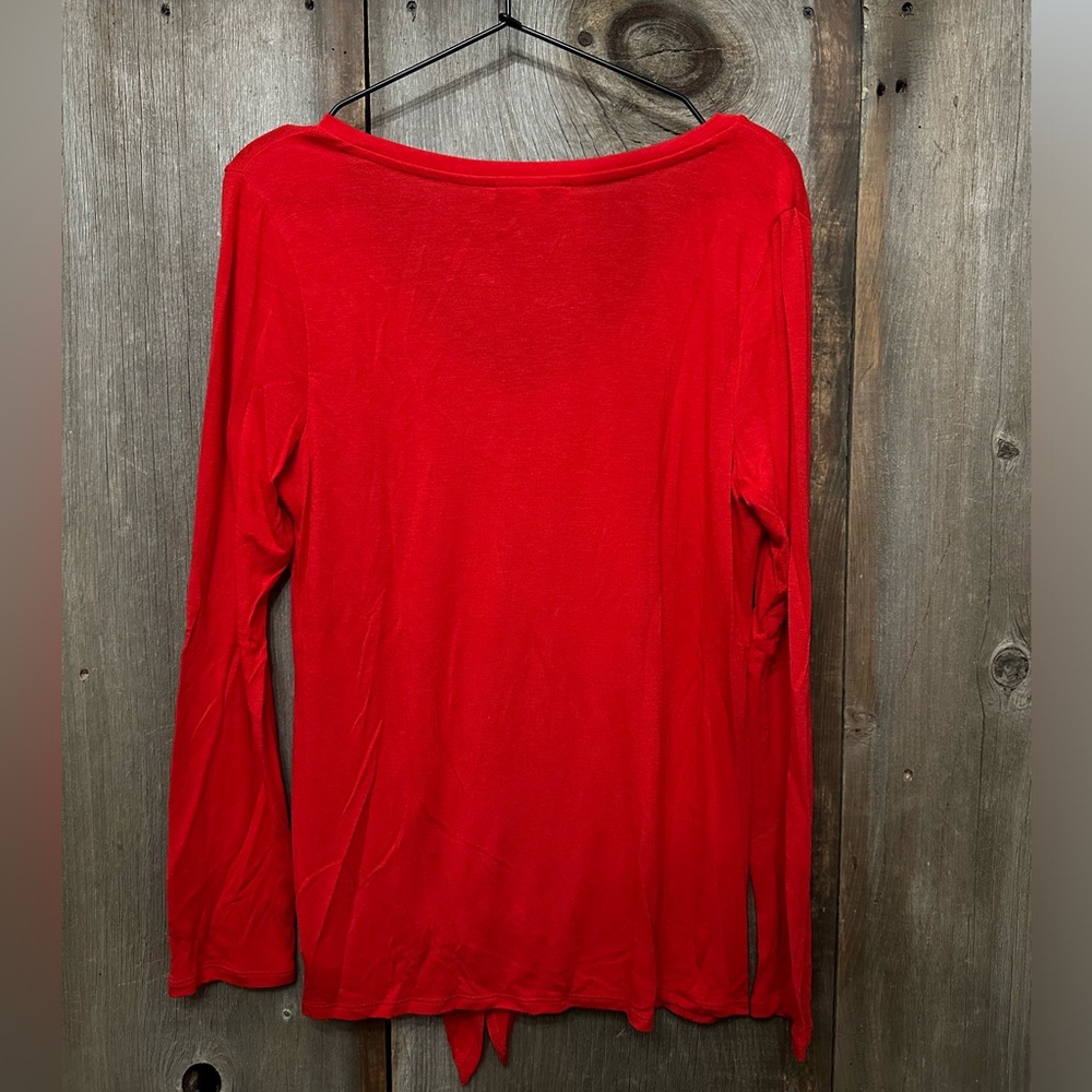 Express One Eleven Knot Front V-neck Top in Red Size Medium - Picture 5 of 12